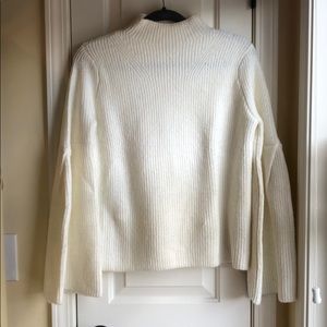 Super soft bell sleeve sweater size M